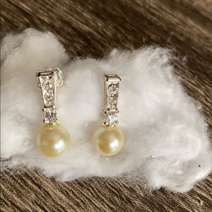 Cream and clear stone earrings